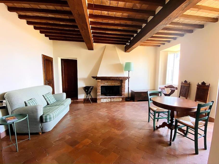 Casa Vacanze Luna Todi Ngoại thất bức ảnh